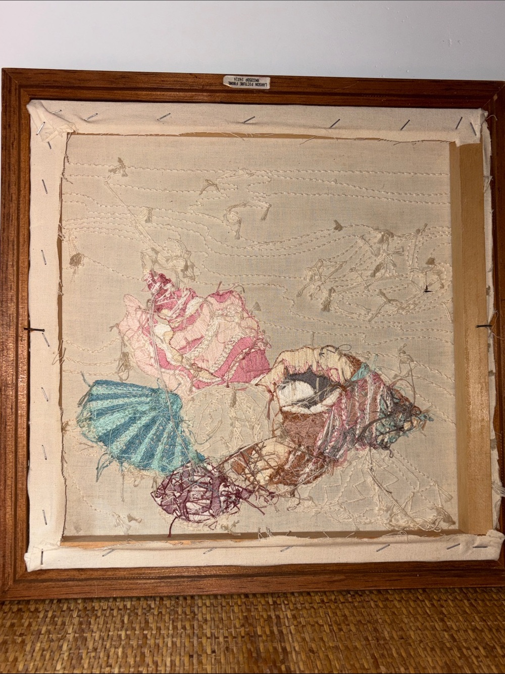 1980s Framed Seashell Embroidery Wall Art - Multicolor Pastel Coastal Grandma - Picture 8 of 17